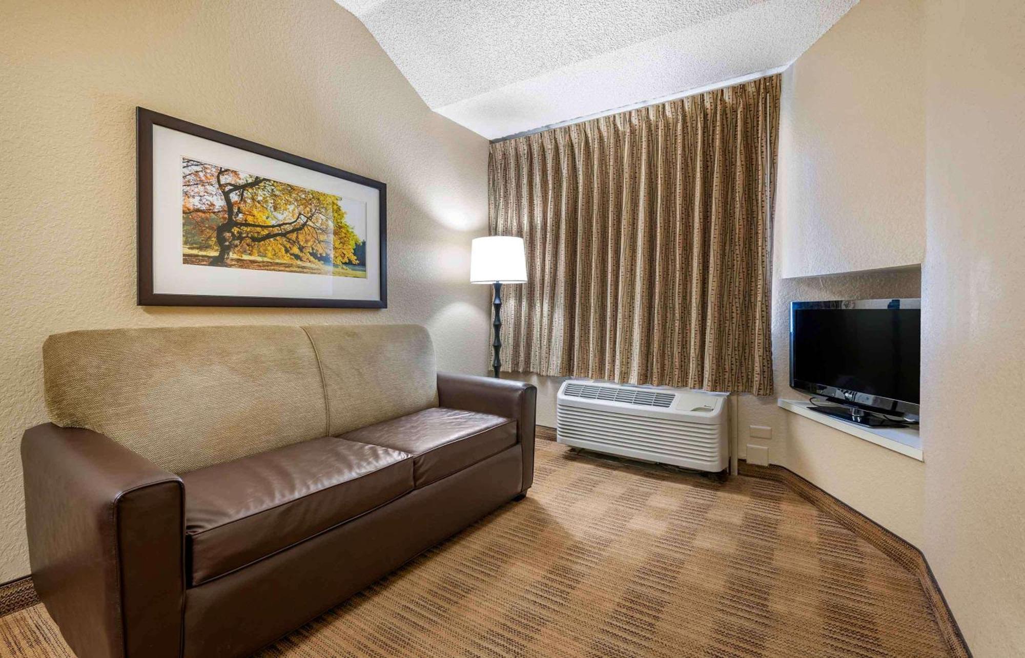 Extended Stay America Select Suites - Orlando - Lake Mary - 1040 Greenwood Blvd Exterior foto